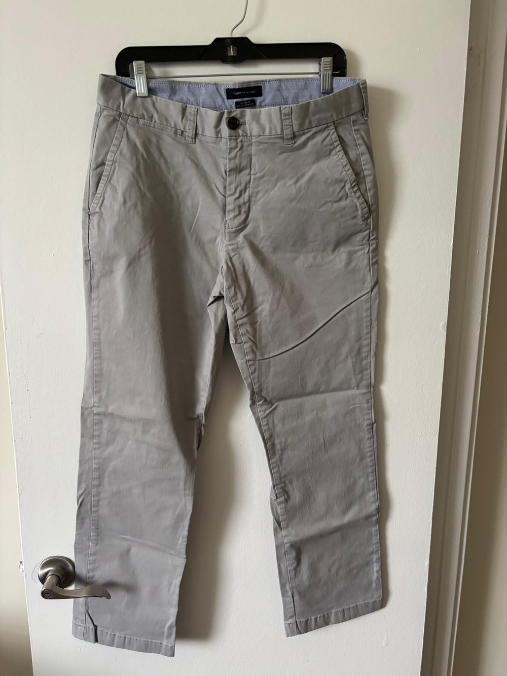 Tommy Hilfiger Light Gray Chinos - Classic Straight